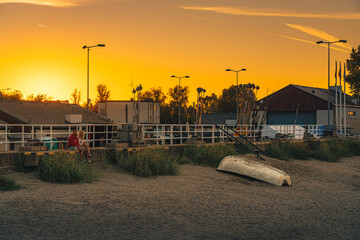 Złoty zachód słońca nad bałtycką plażą  © af-mar