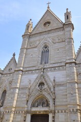 Fachada de la catedral de Nuestra Señora de la Asunción de Nápoles