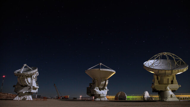 Radio telescope array ALMA in the atacama desert, Chile