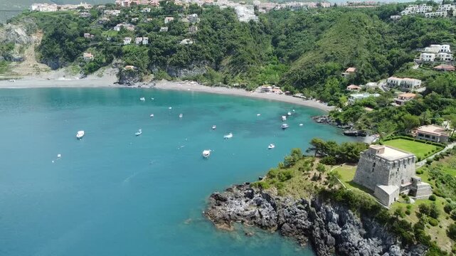 Torre Crawford, Kalabria