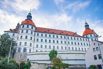 Obraz premium view of the sights and the Danube in the German city of neuburg an der donau 