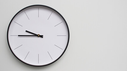 Wall Clock Showing 21.45/09.45 O'Clock on White Wooden Surface - Perfect for Time Management and...
