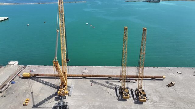 Operating large cranes and pipes on a deepwater rig