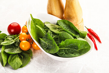 Natural organic raw green spinach