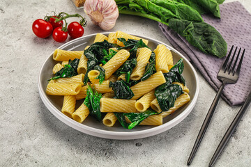 Italian cuisine - tortiglioni with spinach
