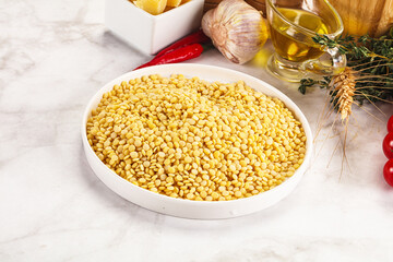 Dry raw wheat pasta - ptitim