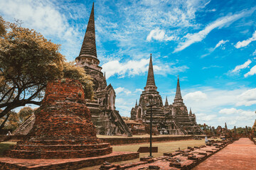 Obraz premium Landscape landmark of Wat Phra Si Sanphet temple at Ayutthaya historical park Thailand