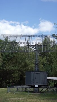 radio communication for soldiers vertical video