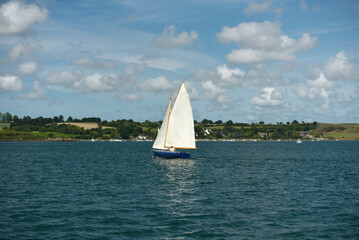 Navigation sur La Rance - Saint-Malo, voilier