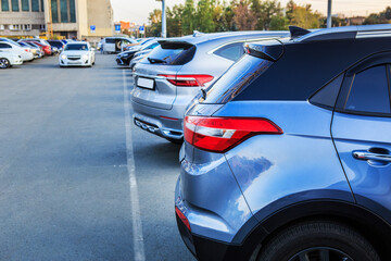 Cars in a large parking lot