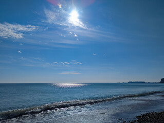 輝く海と青空