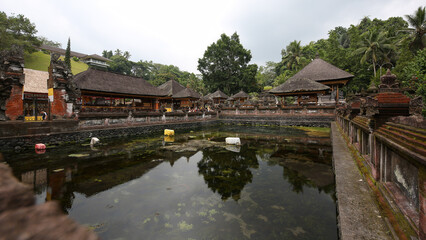 Fototapeta premium Templo Tirta Empul, Tampaksiring, Bali, Indonesia