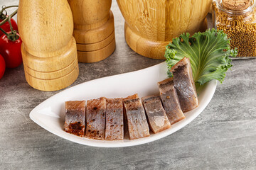 Sliced salted herring fillet snack