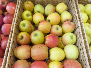 choosing fresh fruits (apples, pears)
