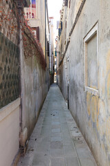 Fototapeta premium Ruelles étroites à Venise en Italie