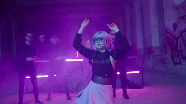 Cyberpunk: Asian woman with purple hair dancing in front of a crowd at a shady lost place