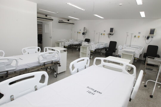 itaberaba, bahia, brazil - june 2, 2023: bed in a ward of a hospital with public care through the unified health system in the city of Itaberaba