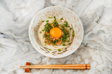 納豆うどん　Udon noodles with natto 