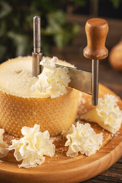 Cutting tete de moine cheese