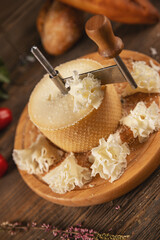 Slicing tete de moine cheese