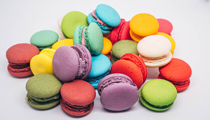 French Treats in Pastel: Isolated Macarons for a Delicate Touch