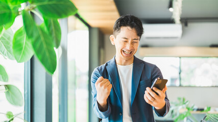SNS採用のメリットとは？成功事例と活用法を解説します