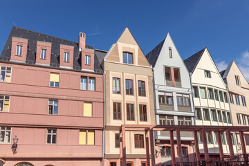 Gebäude an der Strecke Dom-Römer in der Neuen Altstadt von Frankfurt am Main, Hessen