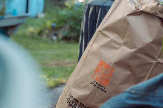 the home depod paper bag branding 07/26/2024