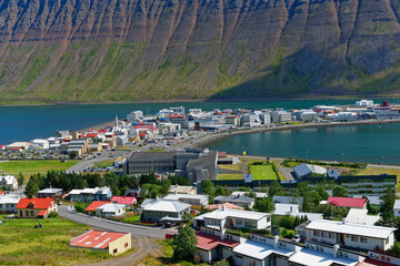Blick auf Ísafjörður, Westfjorde, Island