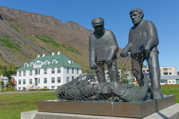 Skulptur der Fischer, &Iacute;safj&ouml;r&eth;ur, Westfjorde, Island