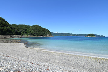 五島列島のエメラルドグリーンの海