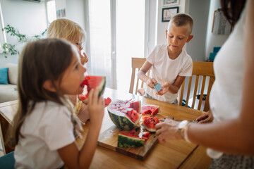 Fototapety na wymiar - Fototapeta24.pl