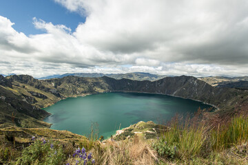 Quilotoa Lagoon (3,914 m) with turquoise waters in the Ecuadorian Andes