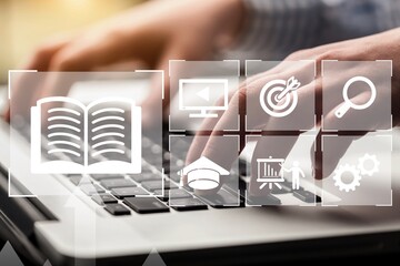 e-learning icon on virtual screen, course education concept