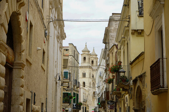 Old alley of Altamura, Puglia, Italy