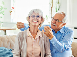 gift woman man couple happy love present senior elderly necklace jewellery luxury jewelry accessory...