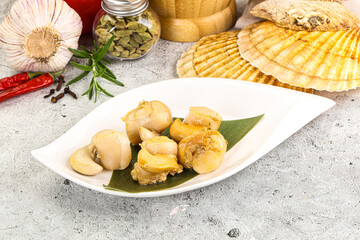 Delicous luxury baked seafood scallops