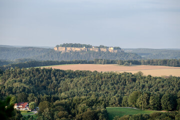Obraz premium Sonnenaufgang – Blaue Stunde in der Sächsischen Schweiz – Bastei - Elbsandsteingebirge