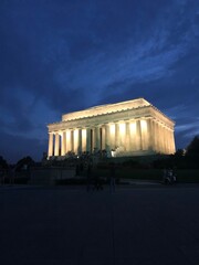 Obraz premium Lincoln memorial at night