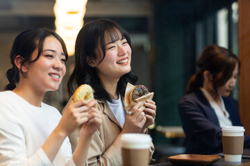 若い女性