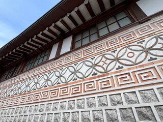 Obraz premium 韓国の伝統的な建築の塀