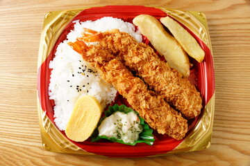 大きな海老フライ弁当