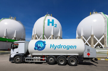 Hydrogen storage sphere and truck. Transportation of hydrogen fuel tanks.