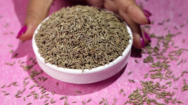 Black Cumin seeds are kept on a tray.