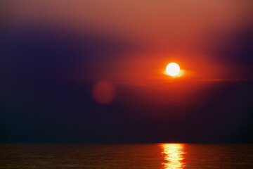 Morski zach&oacute;d słońca