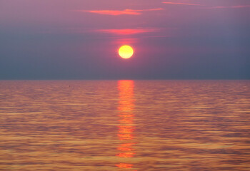 Morski zachód słońca © Robert