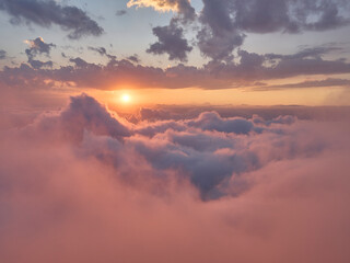 Parco Nazionale della Maiella: Tramonto con inversione termica sulla valle dell'Orfento