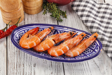 Gurmet king prawn in the bowl