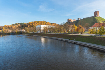 Obraz premium view to Neris river and Gediminas hill on a sunny autumn day