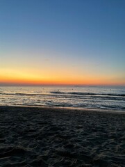 Naklejka premium sunset over the sea